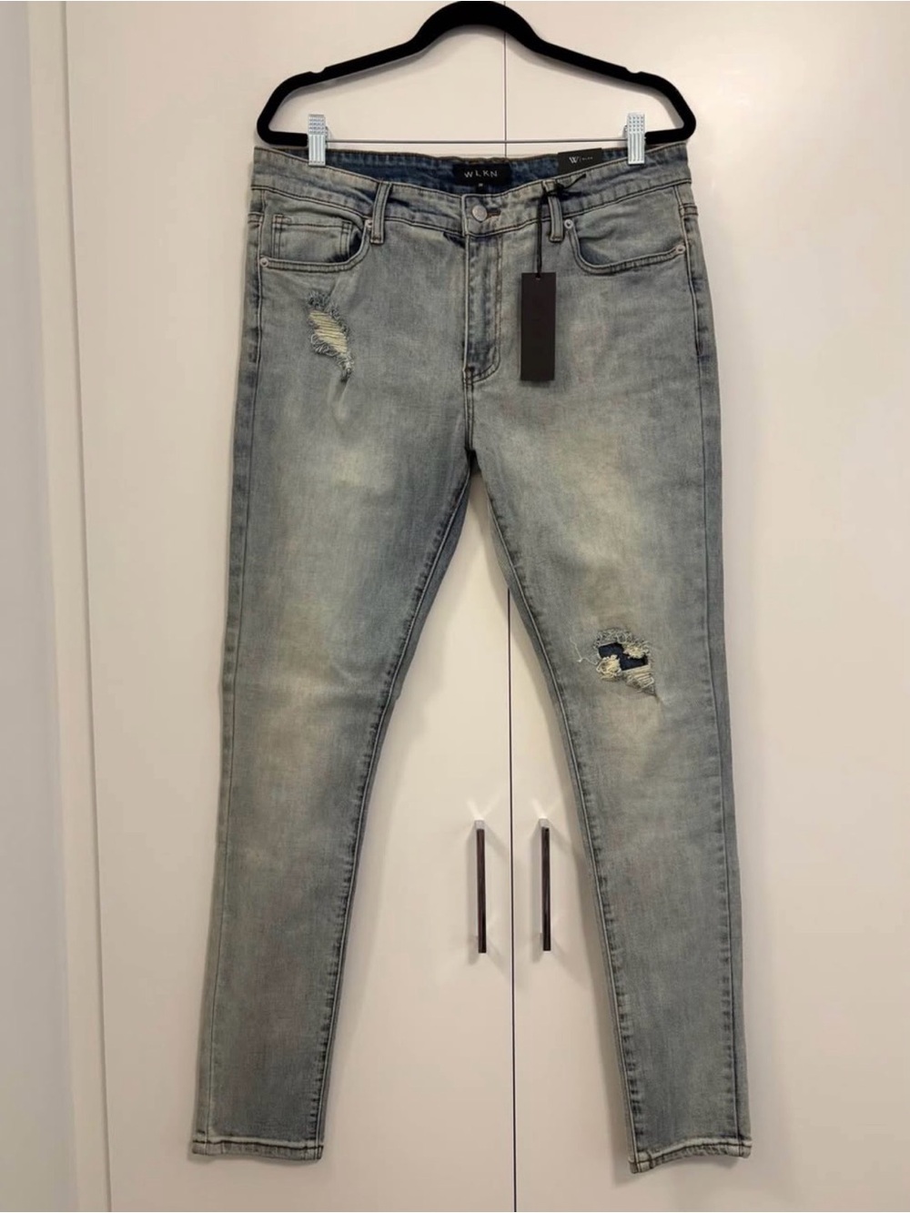 Light Wash Distressed Men’s Jeans
